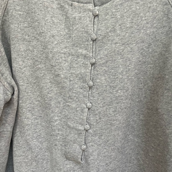 Something navy gray 100% cotton sweatshirt ruffle size medium buttons - Picture 4 of 5